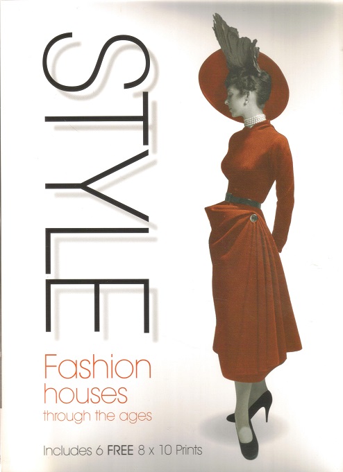 Style: Fashion Houses. Booklet plus 6 Prints.